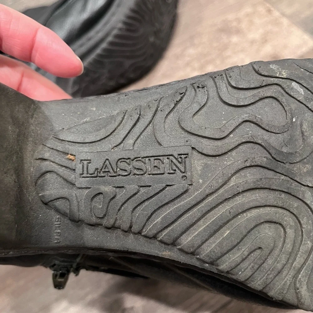 Lassen Black Leather 3-strap Ankle Boot Booties Sz 10.5 Retro Military Goth